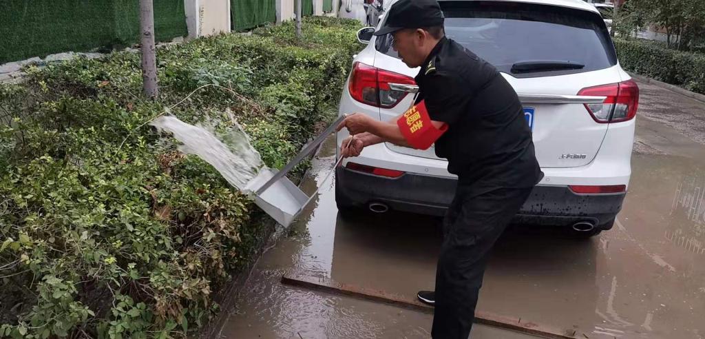 崔师傅最有办法,速度快、效率高