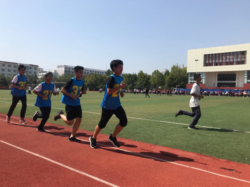 3000米比赛中