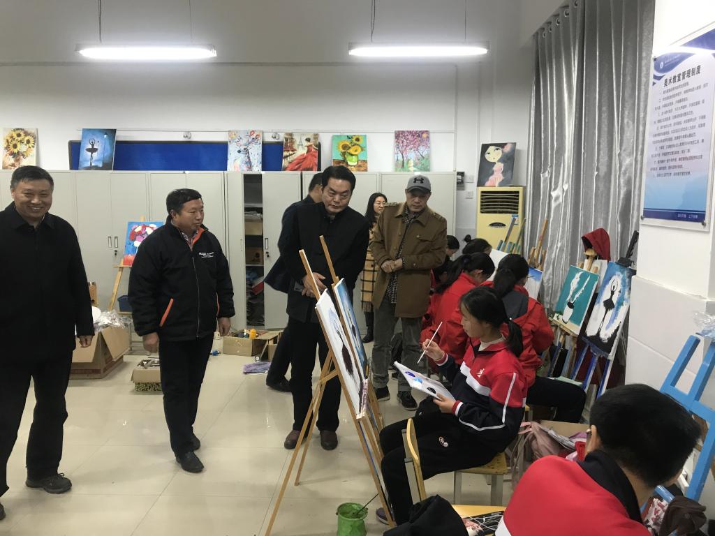 书法家走进美术社团