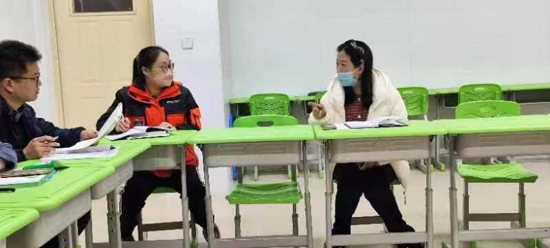 课后李老师认真点评