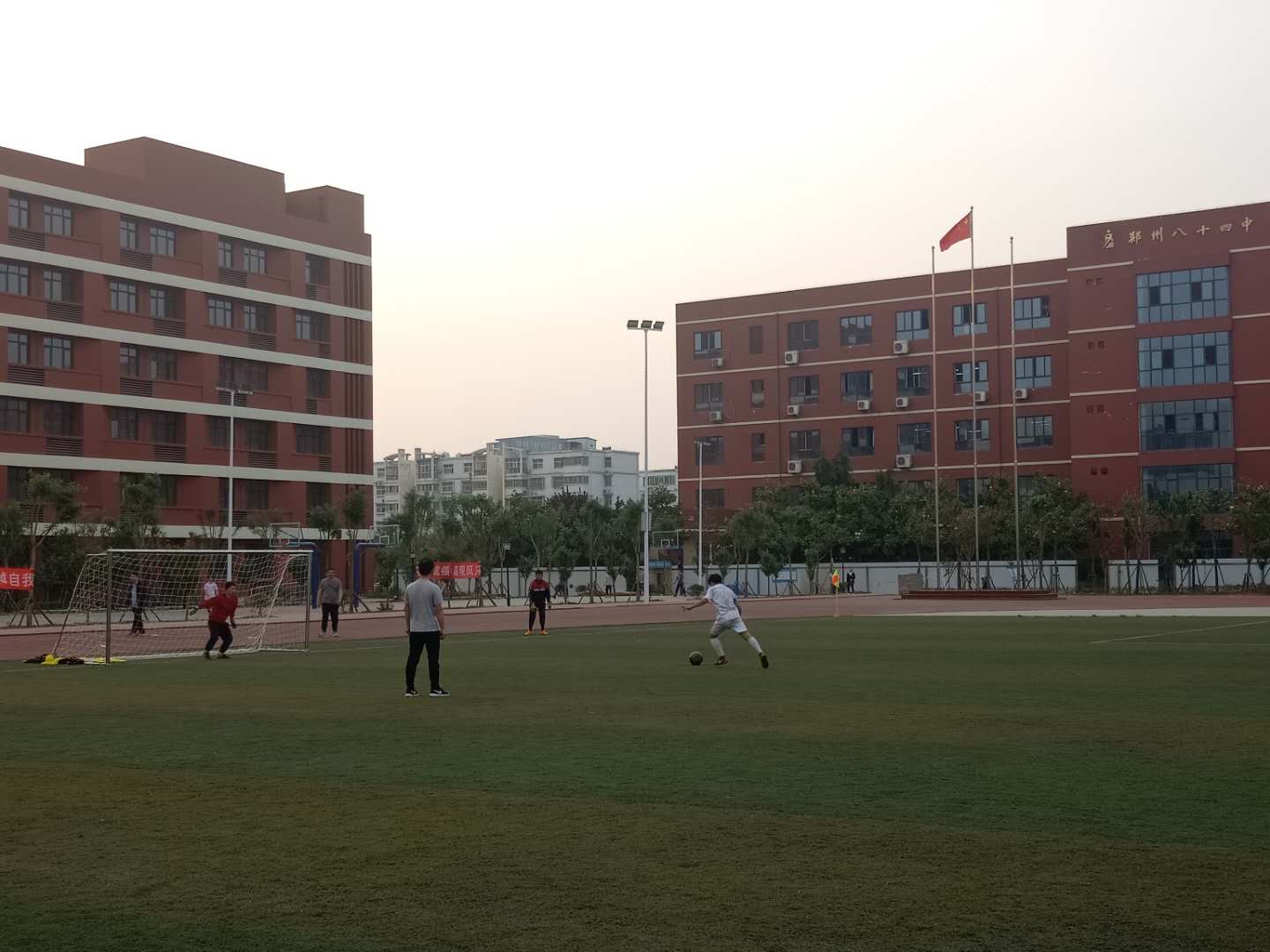 点球中