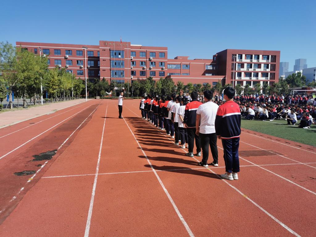 河南省防火宣教中心 李军亮教官指导疏散